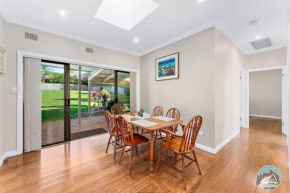 Charming 3-Bedroom House in Beacon Hill